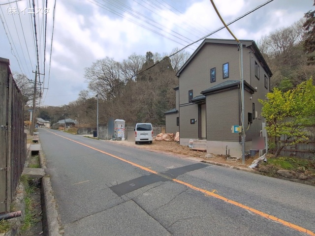 愛知県瀬戸市東拝戸町の新築戸建て外構写真 2026年3月24日撮影