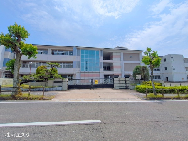 日進市立香久山小学校 距離500m