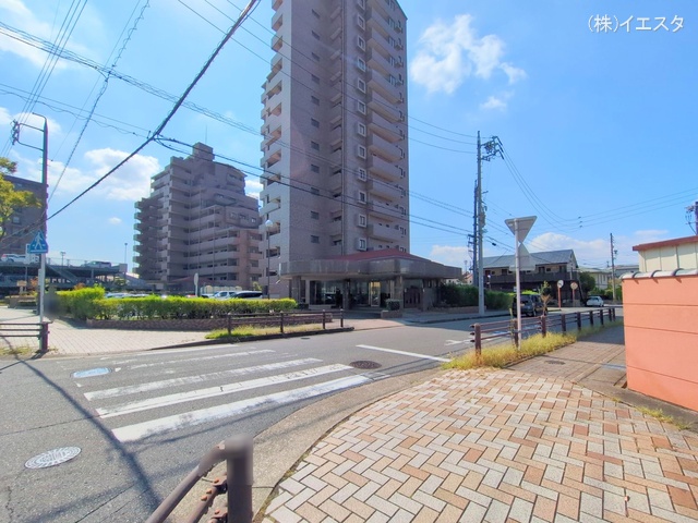 愛知県長久手市鴨田のマンション『ファミール藤ヶ丘2番館』外観写真 2025年9月7日撮影