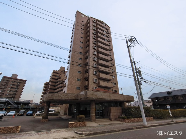 愛知県長久手市鴨田のマンション『ファミール藤ヶ丘2番館』外観写真 2026年3月1日撮影