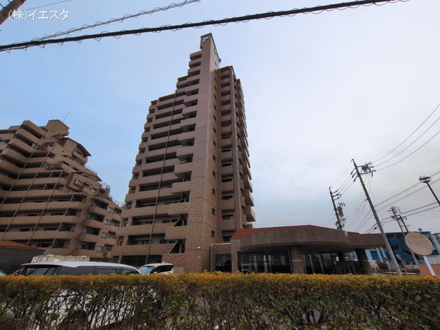 愛知県長久手市鴨田のマンション『ファミール藤ヶ丘2番館』外観写真 2026年3月1日撮影