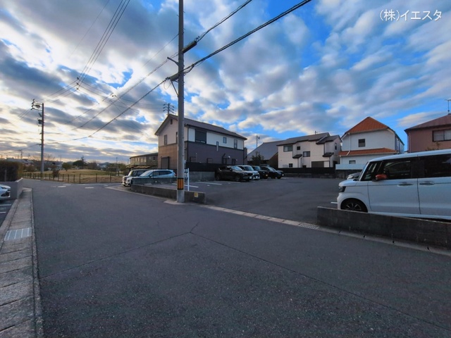 愛知県長久手市鴨田のマンション『ファミール藤ヶ丘2番館』外観写真 2026年3月10日撮影