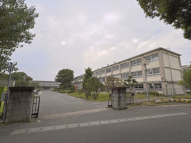 春日井市立中部中学校