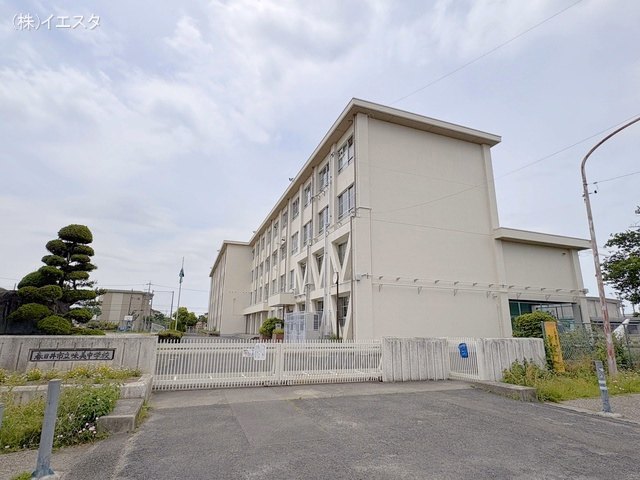 春日井市立味美中学校