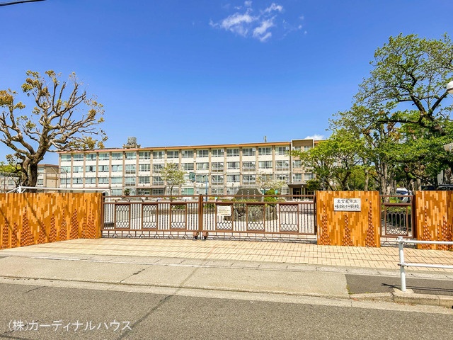 名古屋市立味鋺小学校 距離950m