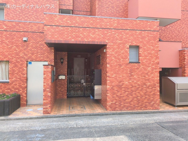 愛知県名古屋市天白区元八事５丁目のマンション『ライオンズマンション元八事』外観写真 2025年8月4日撮影