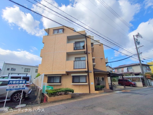 愛知県名古屋市名東区社が丘３丁目のマンション『ユニーブルマンション本郷台』外観写真 2025年11月9日撮影