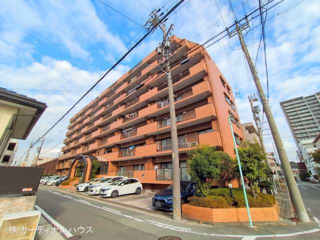 愛知県名古屋市緑区鳴海町字上汐田のマンション『ライオンズマンション鳴海第三』外観写真 2025年12月22日撮影