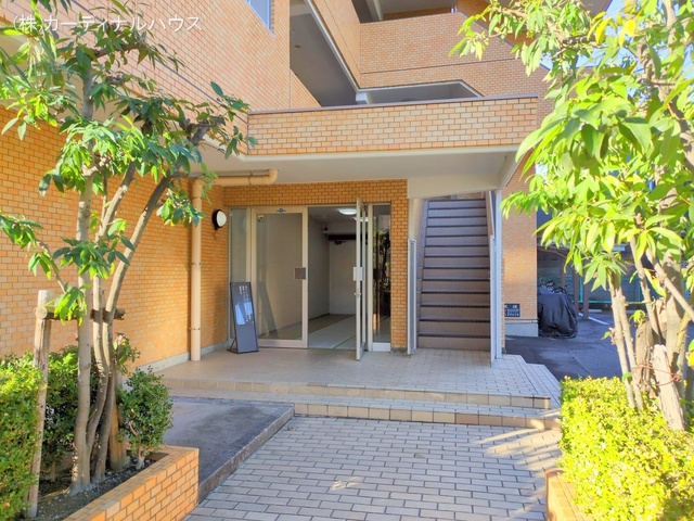 愛知県名古屋市東区大曽根２丁目のマンション『ユニーブル旭ヶ丘』外観写真 2025年12月21日撮影