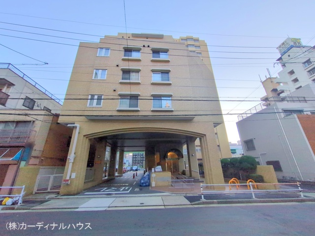 愛知県名古屋市東区泉１丁目のマンション『星和泉コーポラス』外観写真 2025年12月21日撮影