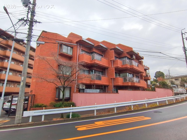 愛知県名古屋市千種区鹿子町１丁目のマンション『ロイヤル鹿子』外観写真 2025年12月23日撮影