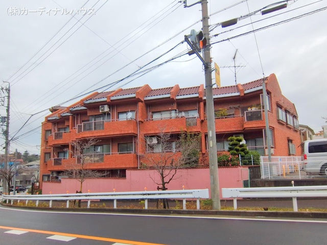 愛知県名古屋市千種区鹿子町１丁目のマンション『ロイヤル鹿子』外観写真 2025年12月23日撮影