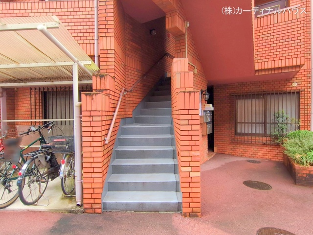 愛知県名古屋市千種区鹿子町１丁目のマンション『ロイヤル鹿子』外観写真 2025年12月23日撮影