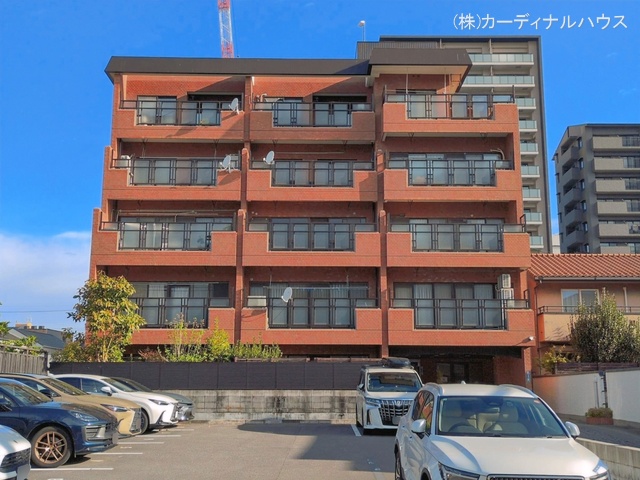 愛知県名古屋市東区白壁４丁目のマンション『ライオンズマンション白壁』外観写真 2026年4月12日撮影