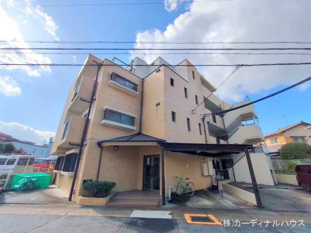 愛知県名古屋市名東区社が丘３丁目のマンション『ユニーブルマンション本郷台』外観写真 2025年11月9日撮影