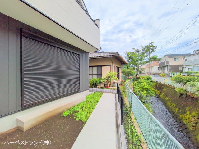 神奈川県横浜市泉区岡津町の新築戸建て完成写真 2025年6月3日撮影