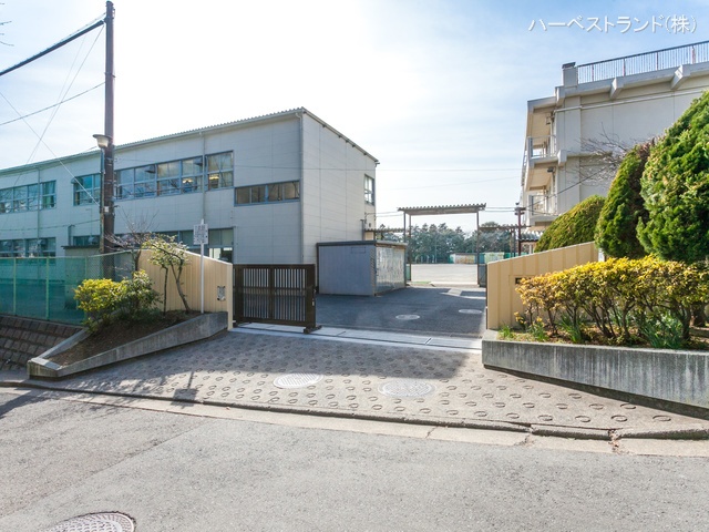 横浜市立岡津中学校　距離400m