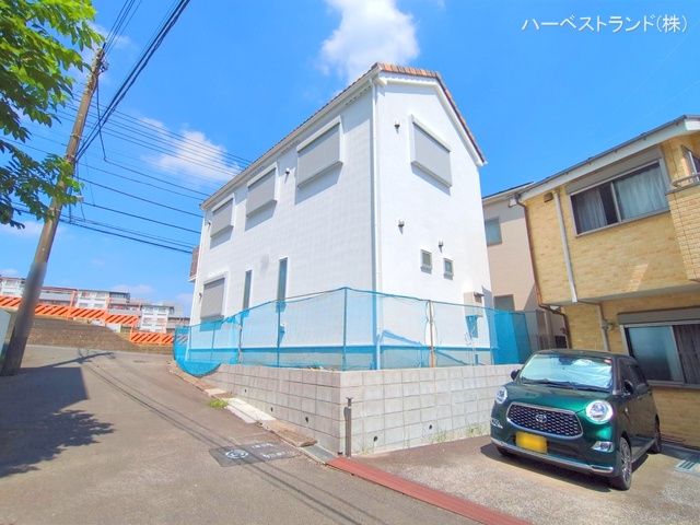 神奈川県横浜市旭区白根７丁目の新築戸建て外構写真 2025年7月23日撮影