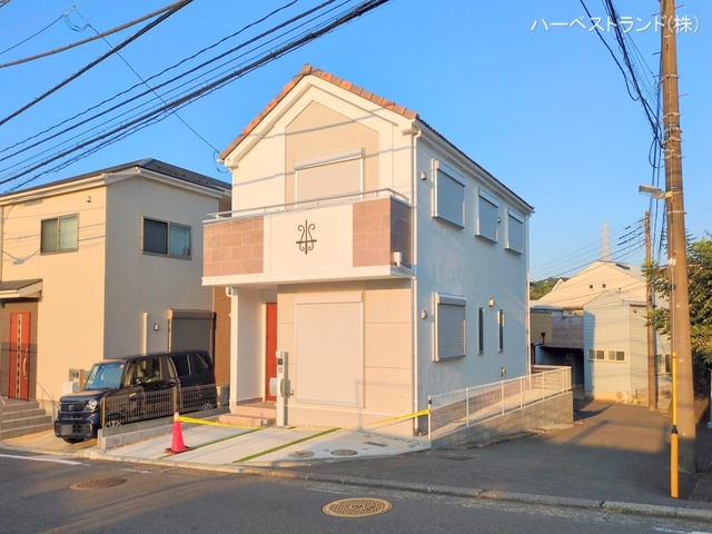 神奈川県横浜市旭区白根７丁目の新築戸建て完成写真 2025年9月16日撮影