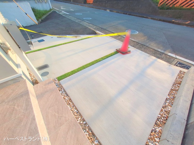 神奈川県横浜市旭区白根７丁目の新築戸建て完成写真 2025年9月16日撮影