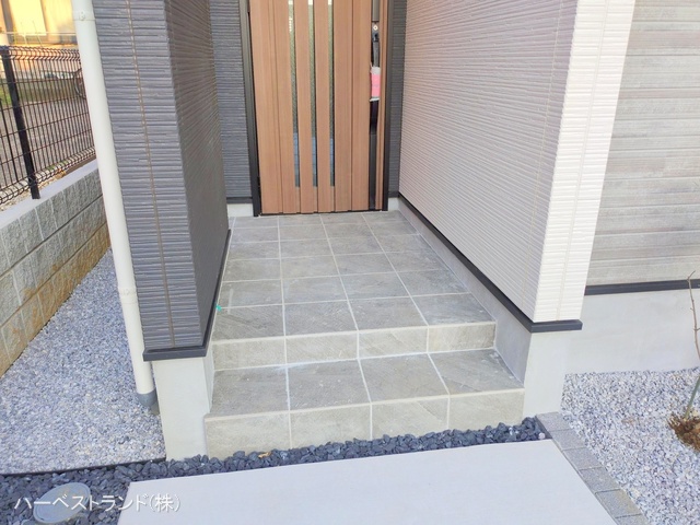 神奈川県横浜市旭区白根６丁目の新築戸建て完成写真 2025年9月16日撮影