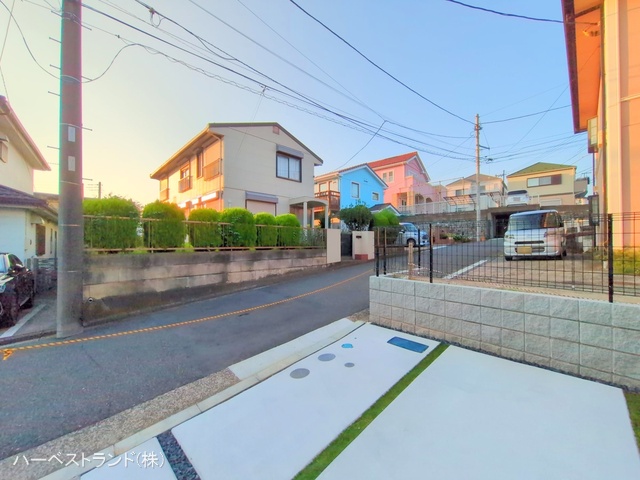 神奈川県横浜市旭区白根６丁目の新築戸建て完成写真 2025年9月16日撮影