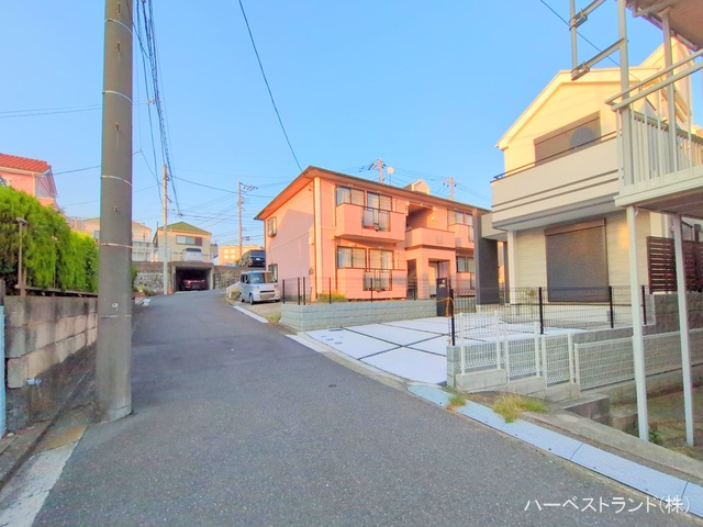 神奈川県横浜市旭区白根６丁目の新築戸建て完成写真 2025年9月16日撮影