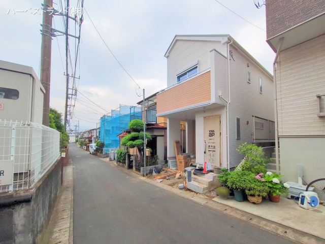 神奈川県綾瀬市深谷南１丁目の新築戸建て外構写真 2025年6月11日撮影