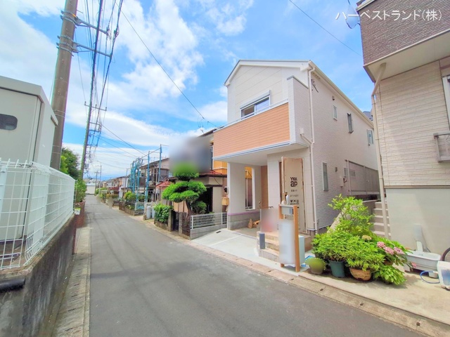 神奈川県綾瀬市深谷南１丁目の新築戸建て外構写真 2025年6月25日撮影