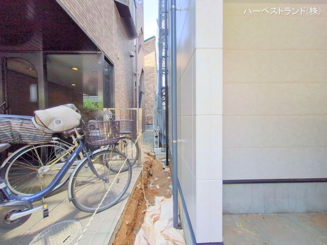 神奈川県川崎市幸区塚越２丁目の新築戸建て外構写真 2025年5月19日撮影