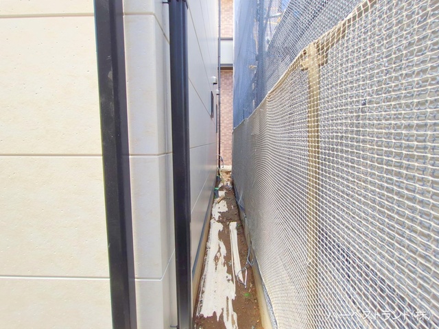 神奈川県川崎市幸区塚越２丁目の新築戸建て外構写真 2025年5月19日撮影