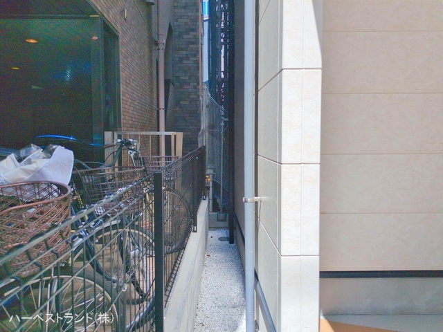 神奈川県川崎市幸区塚越２丁目の新築戸建て完成写真 2025年8月14日撮影