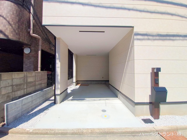 神奈川県川崎市幸区塚越２丁目の新築戸建て完成写真 2025年8月14日撮影