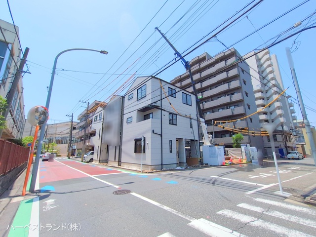 神奈川県川崎市幸区塚越２丁目の新築戸建て外構写真 2025年5月19日撮影