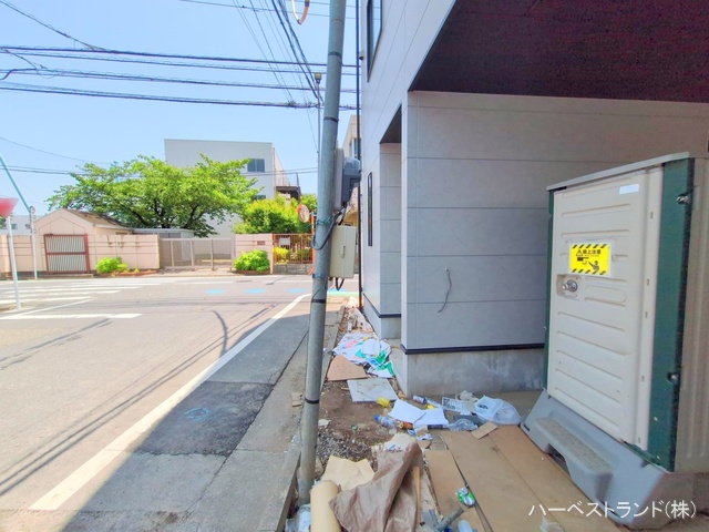 神奈川県川崎市幸区塚越２丁目の新築戸建て外構写真 2025年5月19日撮影