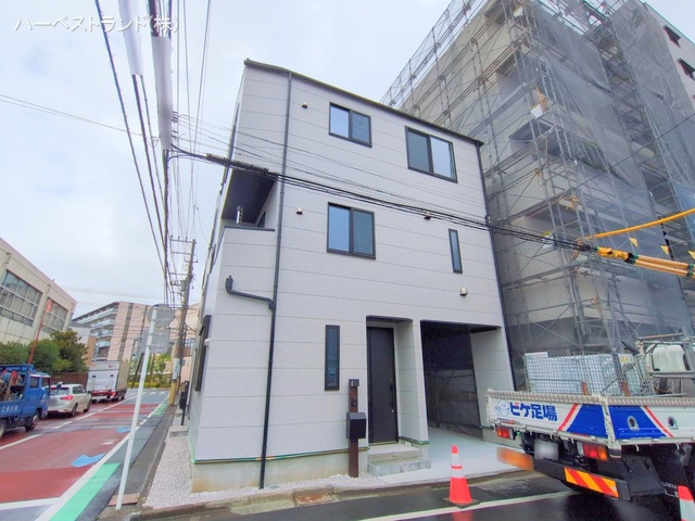 神奈川県川崎市幸区塚越２丁目の新築戸建て外構写真 2025年7月14日撮影