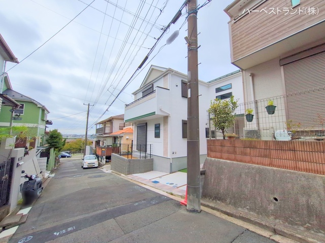 神奈川県横浜市都筑区川和町の新築戸建て完成写真 2025年10月14日撮影