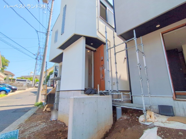 神奈川県横浜市鶴見区北寺尾１丁目の新築戸建て外構写真 2025年9月15日撮影