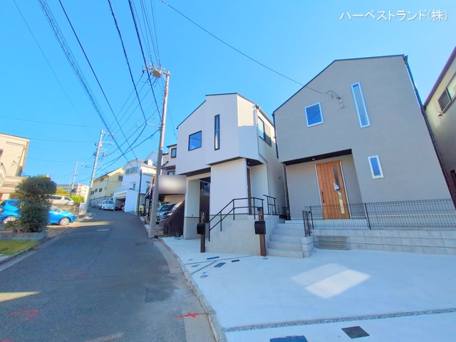 神奈川県横浜市鶴見区北寺尾１丁目の新築戸建て完成写真 2025年11月16日撮影