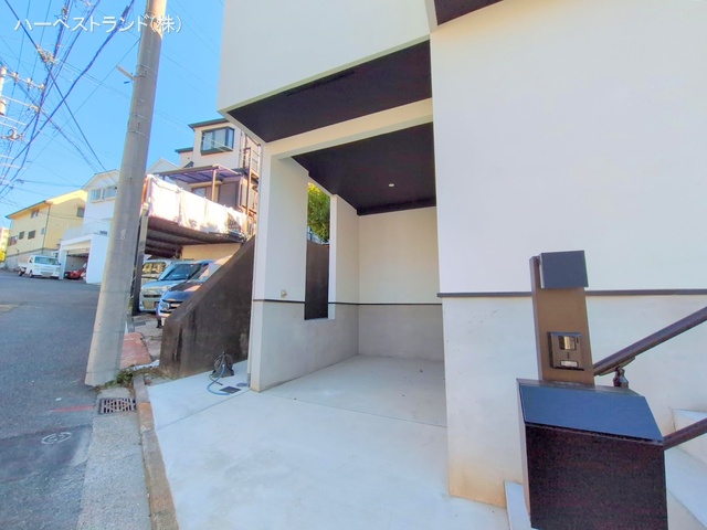 神奈川県横浜市鶴見区北寺尾１丁目の新築戸建て完成写真 2025年11月16日撮影