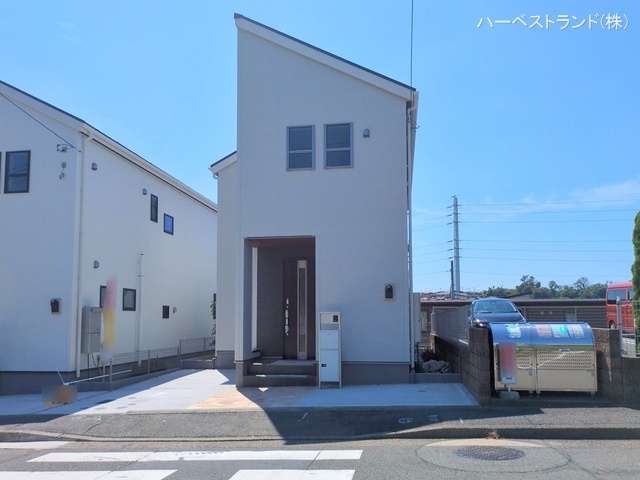 神奈川県横浜市青葉区鴨志田町の新築戸建て完成写真 2025年8月14日撮影