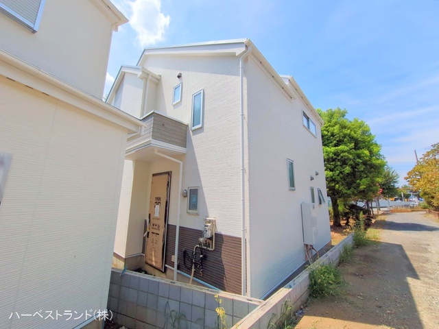 東京都八王子市宇津木町の新築戸建て外構写真 2025年8月17日撮影