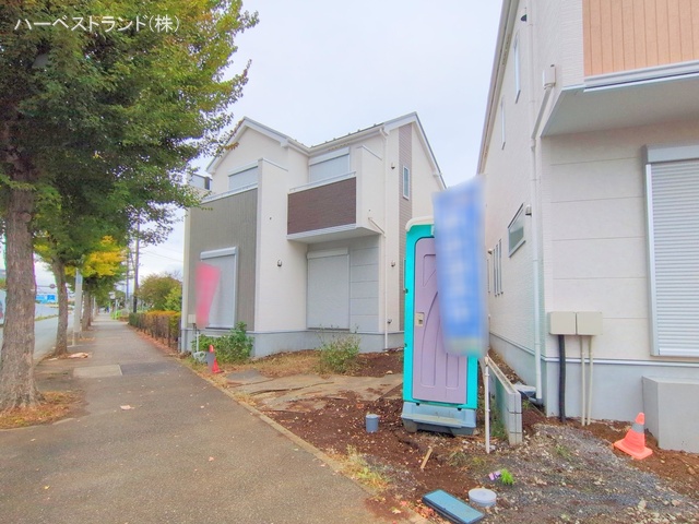 東京都八王子市宇津木町の新築戸建て外構写真 2025年10月20日撮影