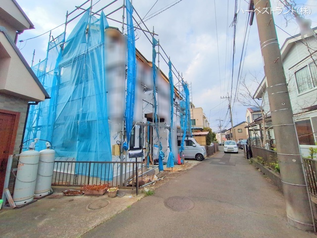 神奈川県横浜市旭区二俣川２丁目の新築戸建てシート写真 2025年4月6日撮影