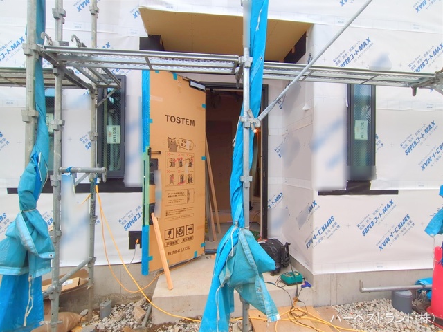 神奈川県横浜市旭区二俣川２丁目の新築戸建てシート写真 2025年4月6日撮影