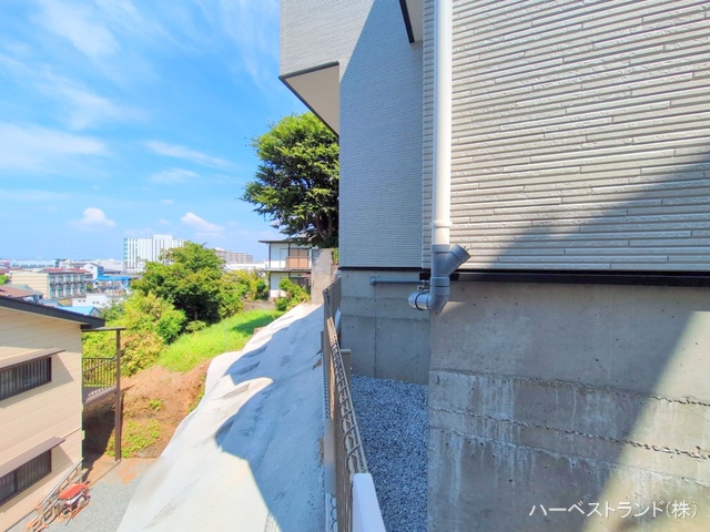 神奈川県横浜市旭区二俣川２丁目の新築戸建て完成写真 2025年8月19日撮影