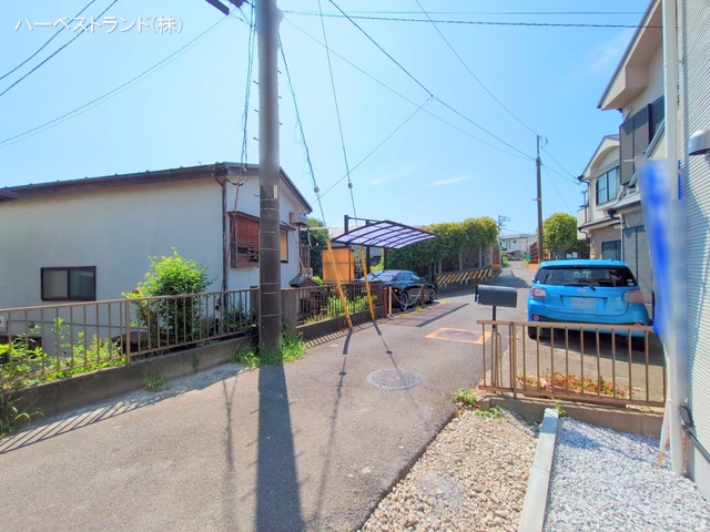 神奈川県横浜市旭区二俣川２丁目の新築戸建て完成写真 2025年8月19日撮影