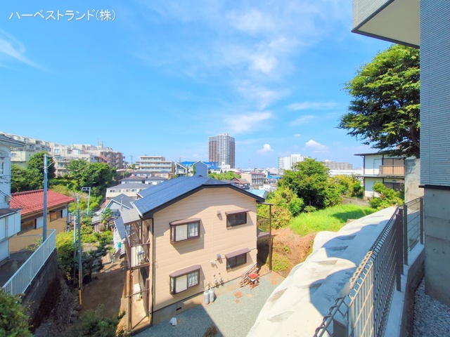 神奈川県横浜市旭区二俣川２丁目の新築戸建て完成写真 2025年8月19日撮影