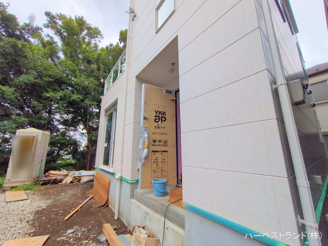 神奈川県横浜市鶴見区東寺尾東台の新築戸建て外構写真 2025年9月11日撮影