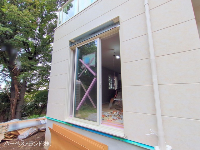 神奈川県横浜市鶴見区東寺尾東台の新築戸建て外構写真 2025年9月11日撮影